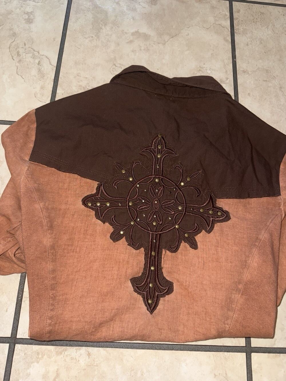 Reba Cross Studded y2k pearl snap shirt grunge glam rock medium READ